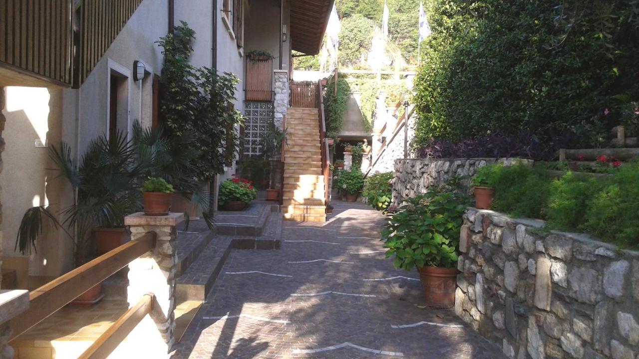 Residence Miravalle Limone sul Garda Exterior photo